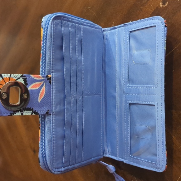 Vera Bradley Turnlock Wallet  Mural Garden - Picture 5 of 8